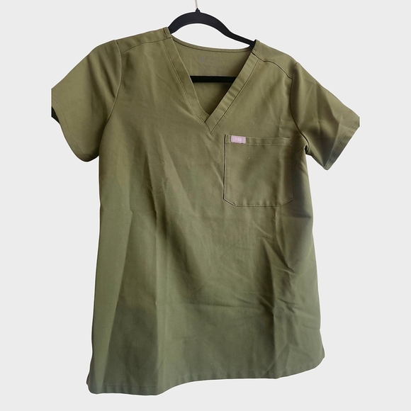 FIGS Catarina 1 Pocket Olive Green V-Neck Scrub Top - Picture 1 of 2